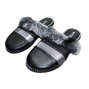 Women slippers
